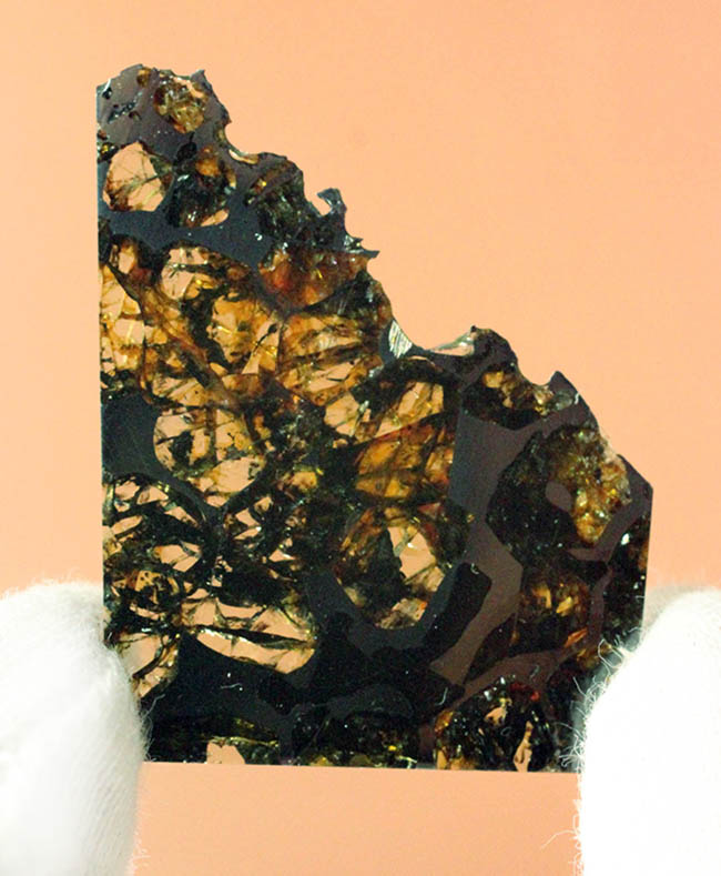 近年注目度が高まっている、ロシア産の石鉄隕石パラサイト、セイムチャン。（その8）