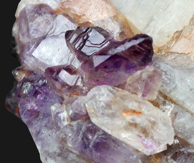 自然はアーティスト！紫のアメシスト（Amethyst）を含む、自然の石英結晶（水晶）（その4）