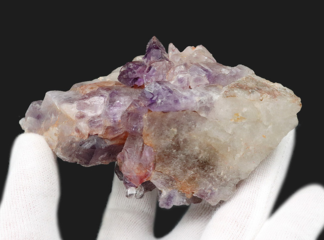 自然はアーティスト！紫のアメシスト（Amethyst）を含む、自然の石英結晶（水晶）（その5）
