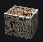 贅沢な豆腐カット！状態の良いカンラン石が美しいブラウンを呈する、石鉄隕石、ケニアン・パラサイト
