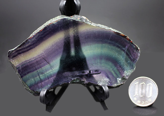 人気!色合いの異なる複数の層から成る鉱物、レインボーフローライト(fluorite)の上質標本(その8)