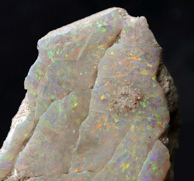 ブランド産地、オーストラリア・ミンタビーで発掘された天然オパールの原石(Opal)(その4)