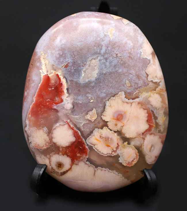 桜の花びらのような模様が可愛いらしいピンクメノウ(Agate)(その1)