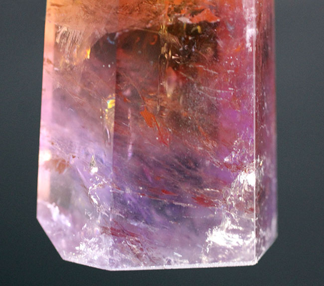 シトリンとアメシストが半々含まれた、アメトリン(Ametrine)の上質標本!希少なボリビア産の天然標本。(その4)