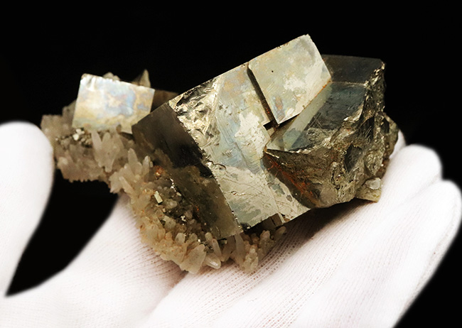 母岩付き・8.4cm幅 ペルー産黄鉄鉱（Pyrite）｜大型キューブ結晶が際立つ自然結晶標本（その3）