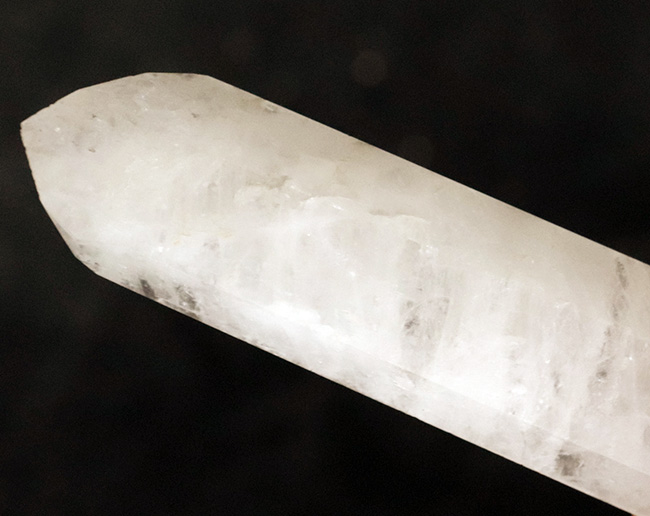 雲のような味わいが魅力的な、乳白色の水晶、その名もミルキークォーツ（Milky quartz）（その4）