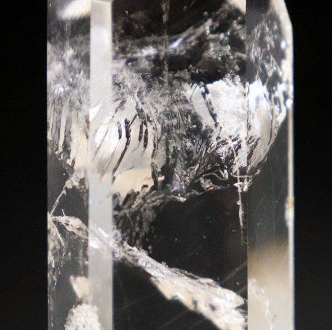 水晶イン水晶、内部に揺らめく幽霊を御覧ください！ファントムクォーツの天然結晶（その3）
