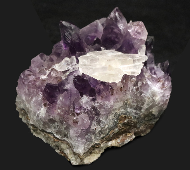 ナチュラル!ブラジル産の宝石、アメシスト(Amethyst)の原石(その3)