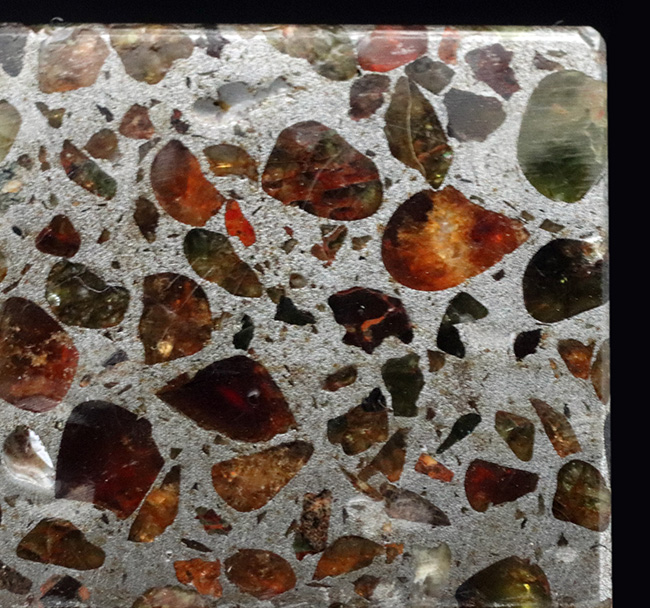 人気のキューブ型！世界で最も美しい隕石の一つ！ケニア産の上質