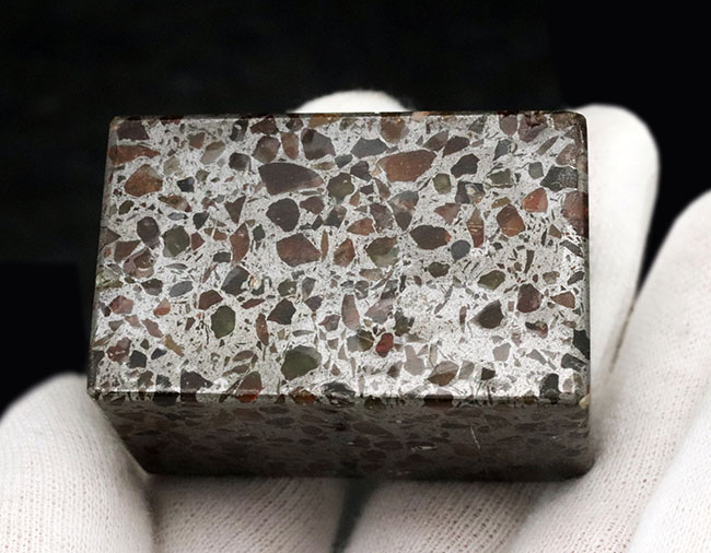 ヘビー級！人気！贅沢な直方体型のケニア産石鉄隕石、パラサイト（その3）