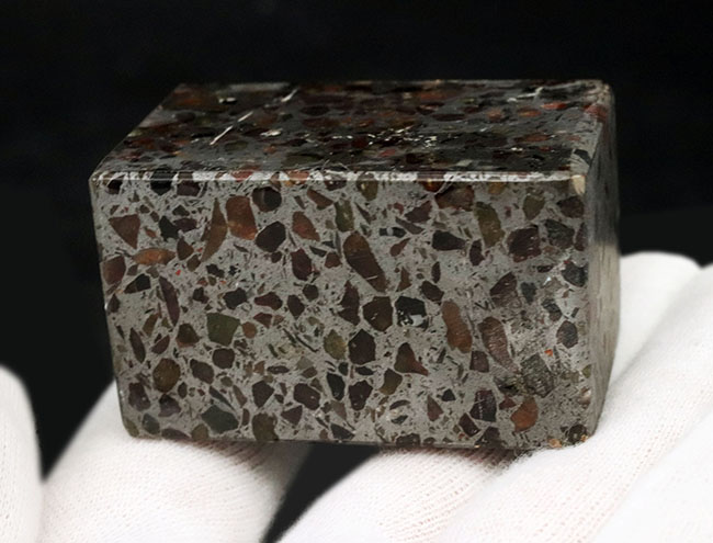 ヘビー級！人気！贅沢な直方体型のケニア産石鉄隕石、パラサイト（その6）