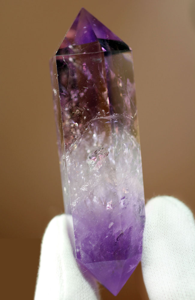 宝石の原石が同居!アメシストとシトリンが同時に見られる、その名もアメトリン(Ametrine)(その1)