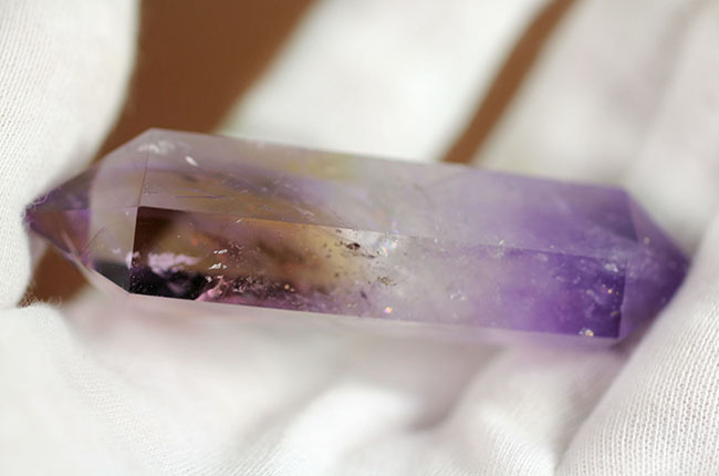 宝石の原石が同居!アメシストとシトリンが同時に見られる、その名もアメトリン(Ametrine)(その12)