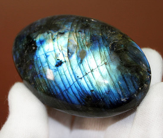 ブルーとシャンパンゴールドを楽しめる典型的な美しいラブラドライト(Labradorite)(その3)