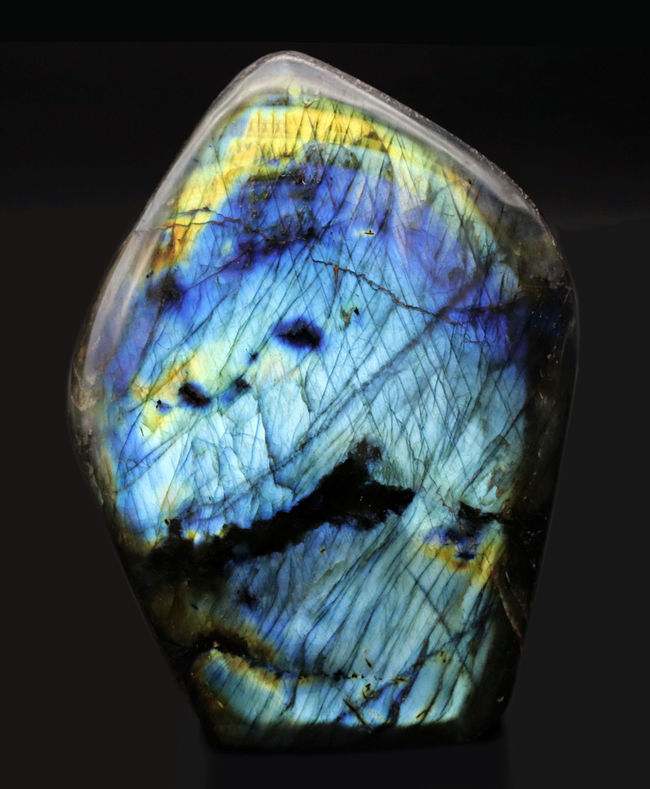 ブルーの濃淡が美しい!1キロを超える重さと大きさ。ハイクラス標本、ラブラドライト(Labradorite)(その1)