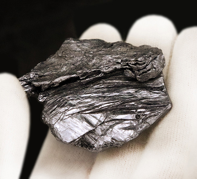 今から55年以上前（1970年採集）岐阜県大野郡白川村・平瀬鉱山（閉山）産……希少なモリブデン標本（その3）