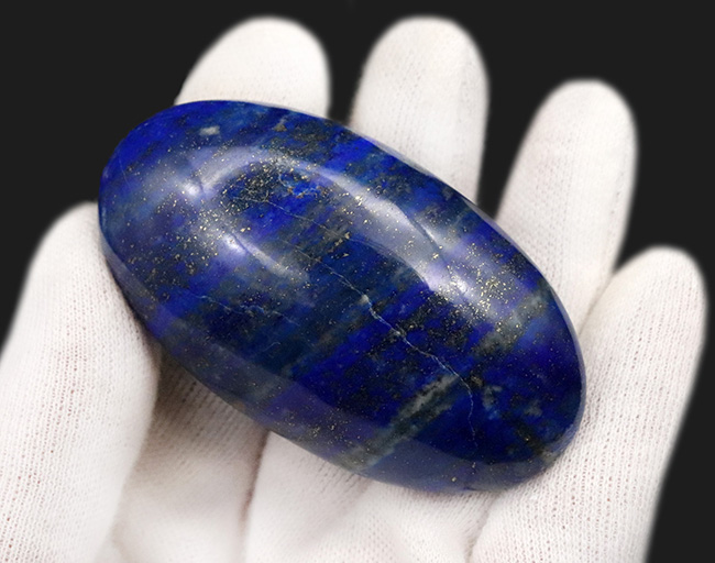 飛行石!?最高品質とされるアフガニスタン産の天然ラピスラズリ(Lapis lazuli)のポリッシュ標本(その2)