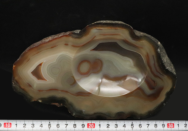 シックな落ち着いた色調が美しい、火山岩中にできたブラジル産の縞瑪瑙（Agate）。小物入れとしても使える！（その7）