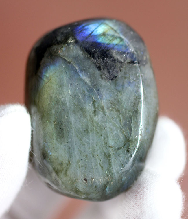 青と黄色に光る石。君の名は、ラブラドライト(Labradorite)(その2)