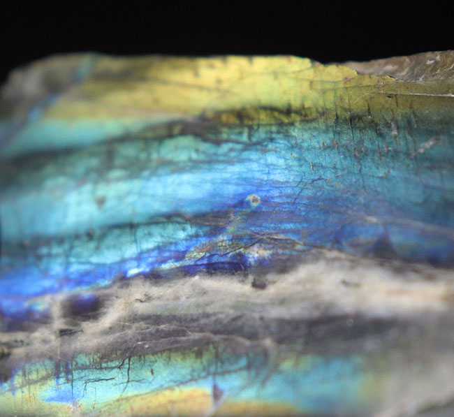 コレクター必見!由緒正しきラブラドル地方産の両面光りするラブラドライト(Labradorite)。ブルーのグラデーションにご注目ください(その6)