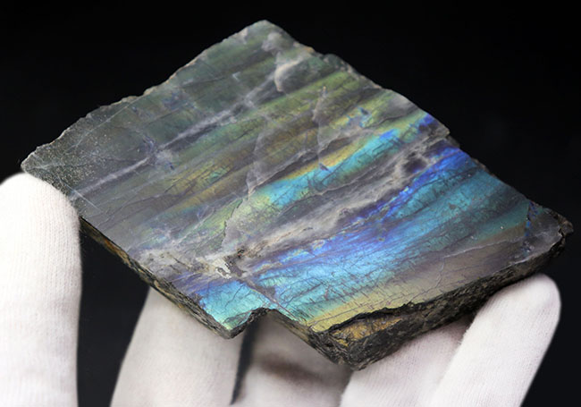 コレクター必見!由緒正しきラブラドル地方産の両面光りするラブラドライト(Labradorite)。ブルーのグラデーションにご注目ください(その8)
