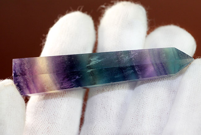 七色に輝くフローライト（fluorite）、人気のレインボーカラーに輝く蛍石。（その3）