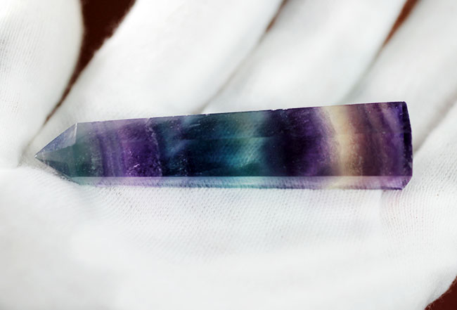 七色に輝くフローライト(fluorite)、人気のレインボーカラーに輝く蛍石。(その5)