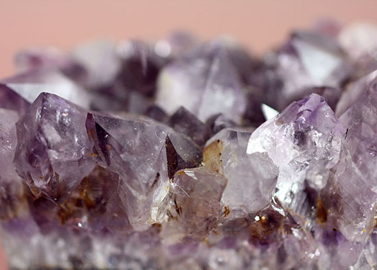 古来より高貴を表す象徴として親しまれてきた鉱物アメシスト(amethyst)(その5)