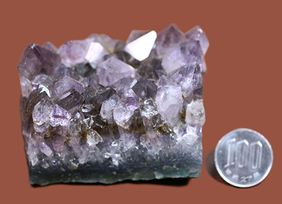 古来より高貴を表す象徴として親しまれてきた鉱物アメシスト(amethyst)（その8）