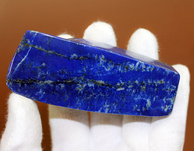 ラピスラズリの青は例えられません。人類最初に装飾品とも言われる半貴石ラピスラズリ、アフガニスタン産。（その2）
