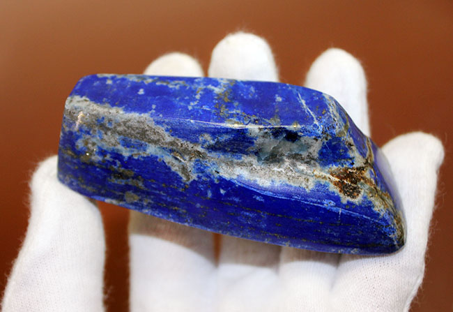 ラピスラズリの青は例えられません。人類最初に装飾品とも言われる半貴石ラピスラズリ、アフガニスタン産。（その3）