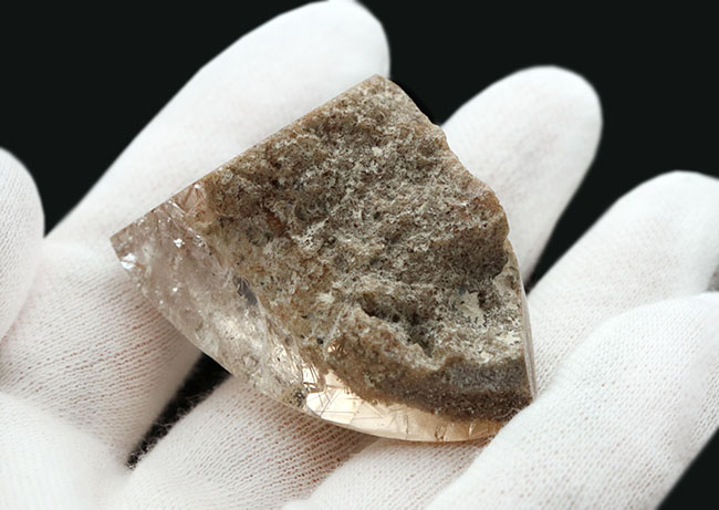 箱庭(緑や茶の内包物)を含んだ変わり種の石英の結晶、ガーデンクォーツ(Garden Quartz)。ルチルも!(その3)