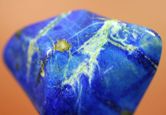 ナイスサイズ！目の覚めるようなブルーで知られる半貴石ラピスラズリの大きい鉱石（その4）