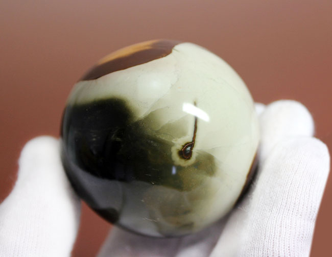 目玉の親父のような、ポリクロームジャスパー(Polychrome Jasper)。天然とは思えない多色彩と面白い模様が特徴。(その4)