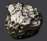 アルゼンチン・チャコ州で採集された、世界的に有名な鉄隕石、カンポ・デル・シエロ