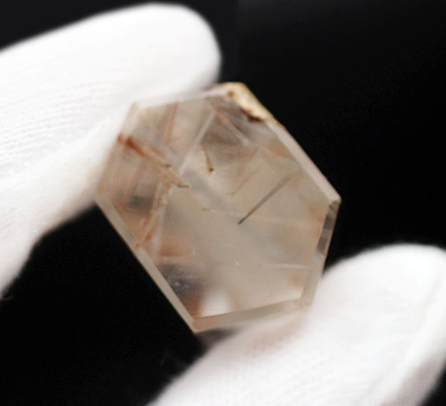 太い針（二酸化チタン）が多数含まれた立派なルチルクォーツ（Rutilated Quartz）（その7）