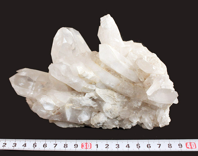 100％ナチュラル、2800グラムオーバー！無色透明の石英