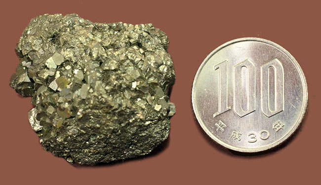 愚かの者の金（Fool's gold）、黄鉄鉱（pyrite）の結晶（その6）