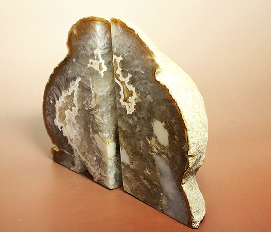 ダイナミックさ、美しさを2面で堪能できます。ゴージャスなインテリアに。メノウ標本(Agate)(その4)