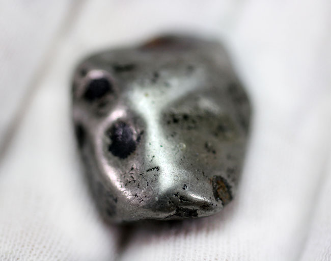 最も代表的な鉄隕石（隕鉄）の一つ、1922年に学会に記載されたオデッサ鉄隕石（その10）