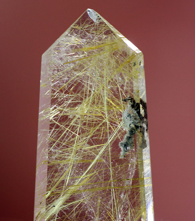 希少マダガスカル産ゴールデンルチルクオーツの天然結晶（その8）