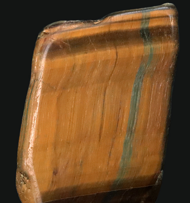 南アフリカ産タイガーアイ（Tiger's eye）／ブルーとブラウンが混在する薄板状標本、幾重にも重なる縞とシャトヤンシーにご注目（その4）