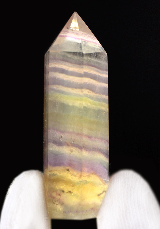 人気の鉱物、レインボーフローライト（Fluorite）。透明度が高いタイプ（その1）