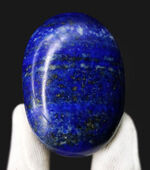 某アニメ作品の某石のモチーフになった！？深い藍色を示す、天然ラピスラズリ（Lapis lazuli）のポリッシュ標本