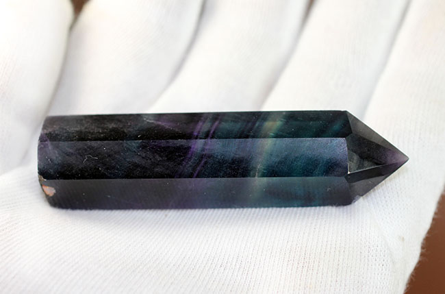 ブルー・ジョンに似た、魅力的な色のバンドを持つ、レインボーフローライト(fluorite)(その6)