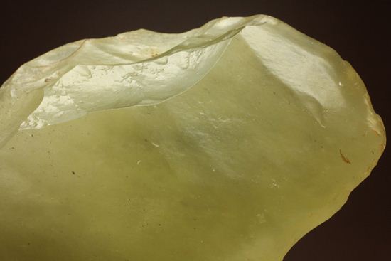 あのツタンカーメンの胸飾りに珍重した隕石！！リビア砂漠から発見されたインパクトグラス(Impact glass) LIBYAN DESERT GLASS（その3）