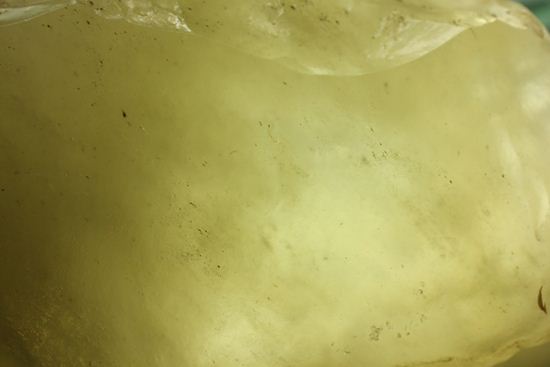 あのツタンカーメンの胸飾りに珍重した隕石！！リビア砂漠から発見されたインパクトグラス(Impact glass) LIBYAN DESERT GLASS（その7）