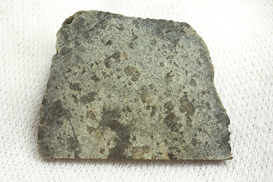 希少な希少な火星起源隕石。1999年にオマーンで発見された稀有な火星隕石 SAYH AL UHAYMIR(SaU)005（1ｇサイズ切片標本）　　（その7）