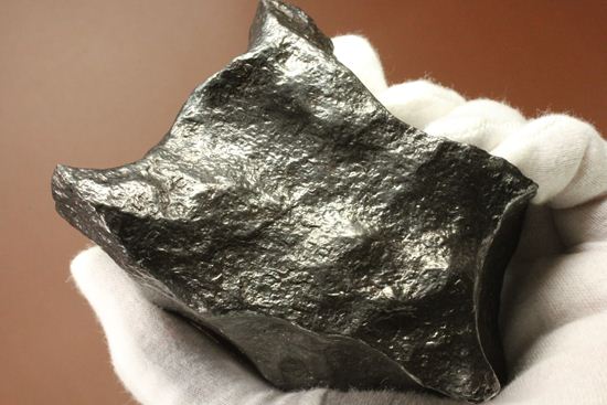 何と１３００グラムオーバー！重量感たっぷり！レグマグリップで削られた大型鉄隕石　ナミビア産（その9）