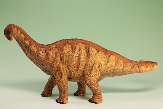 草食恐竜の代表格！アパトサウルス恐竜フィギュア（本物化石1個付き） / 【ot284】（その13）